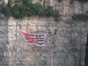 Piasa bird of the local legend.  Said to come and hunt men.  Another version of the story has the natives making up the story to scare off the explorers.  This is a re-creation on the river.